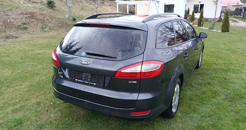 Ford Mondeo cena 9300 przebieg: 339220, rok produkcji 2010 z Rumia małe 37